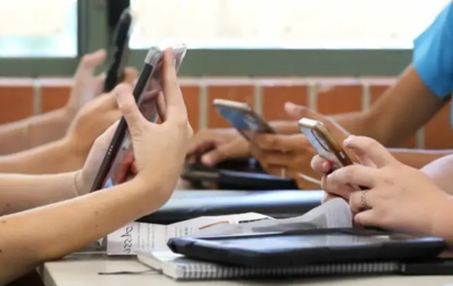 Nova faixa etária indicativa amplia classificação para games, apps, filmes, séries e redes sociais